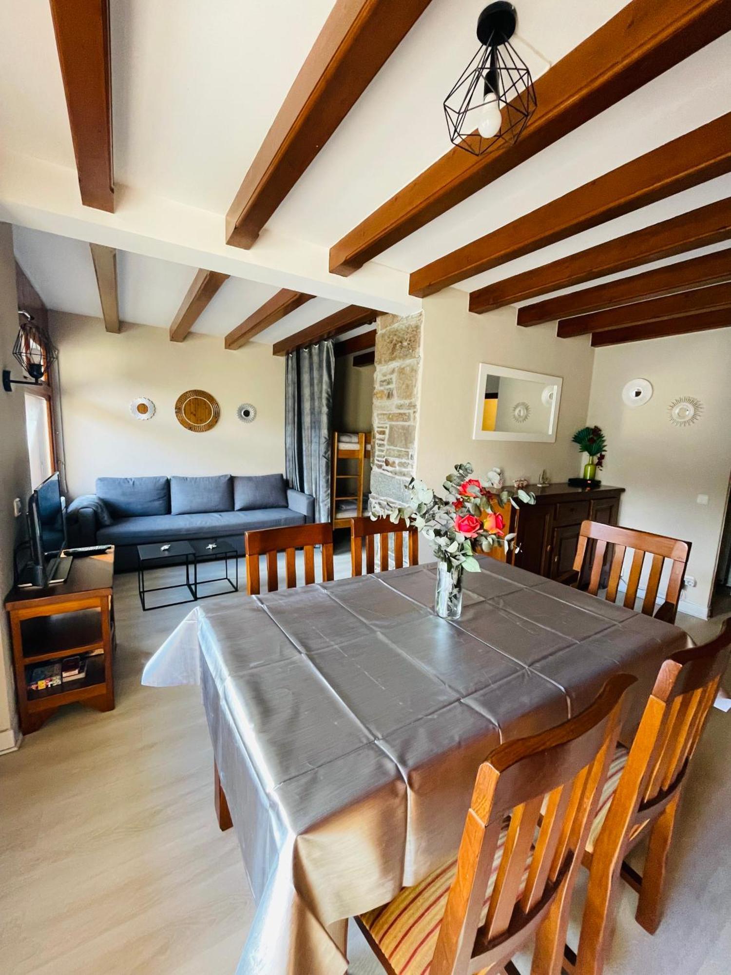 Appartement 58 M2 Avec Piscine Interieure Vue Montagne Centre Village , Parking Prive Saint-Lary-Soulan Esterno foto