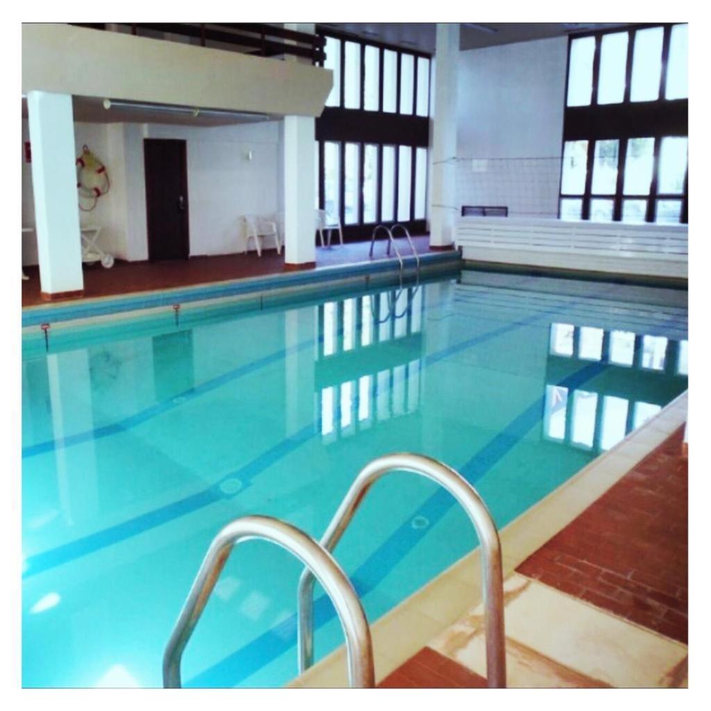 Appartement 58 M2 Avec Piscine Interieure Vue Montagne Centre Village , Parking Prive Saint-Lary-Soulan Esterno foto