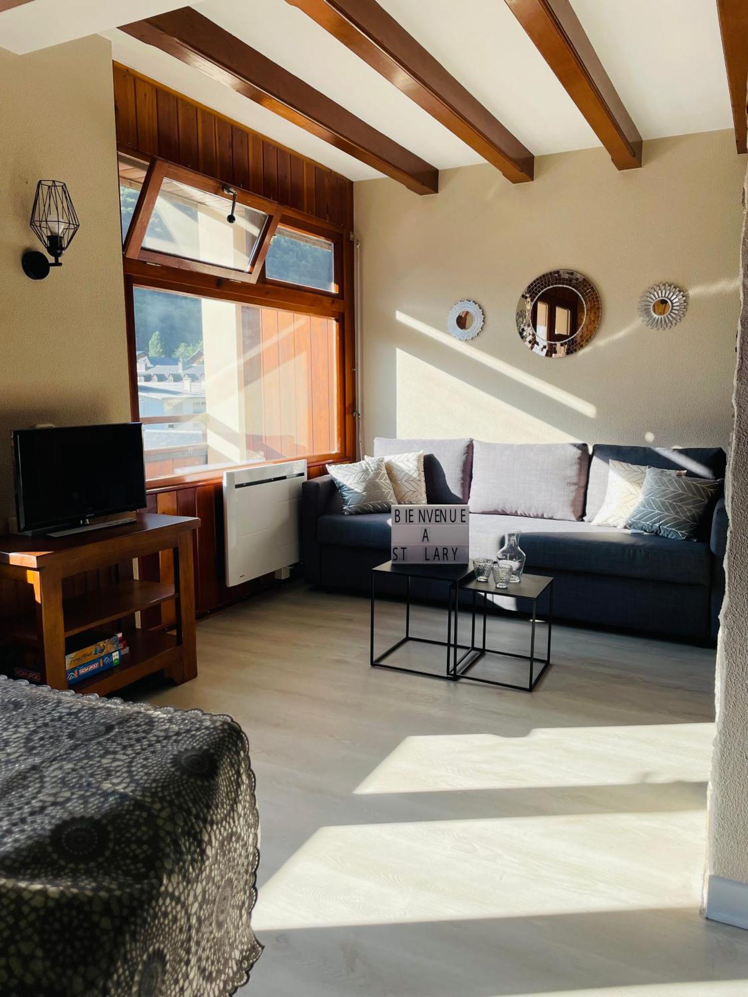 Appartement 58 M2 Avec Piscine Interieure Vue Montagne Centre Village , Parking Prive Saint-Lary-Soulan Esterno foto